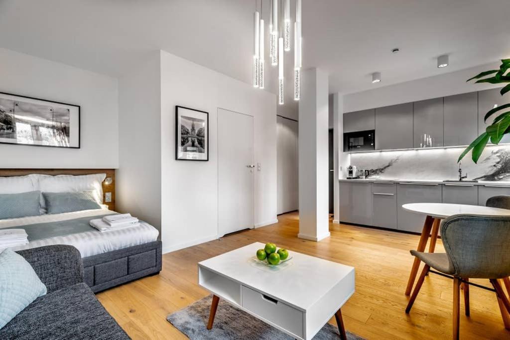 Koszykowa Suite - Apartament W Centrum Warszawy! Varsó Kültér fotó