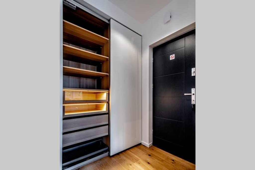 Koszykowa Suite - Apartament W Centrum Warszawy! Varsó Kültér fotó