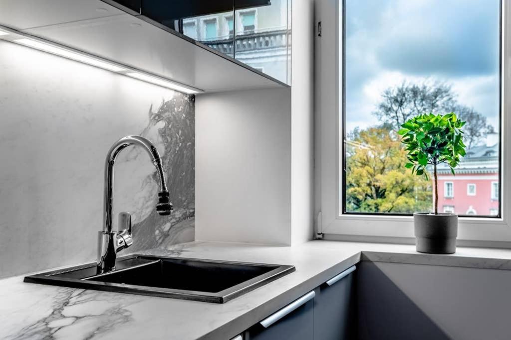 Koszykowa Suite - Apartament W Centrum Warszawy! Varsó Kültér fotó